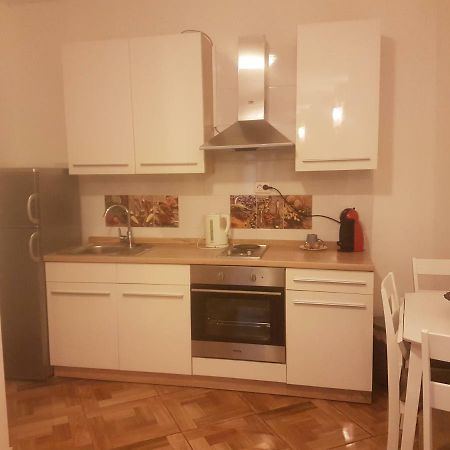Studio Apartman Via Šibenik Buitenkant foto