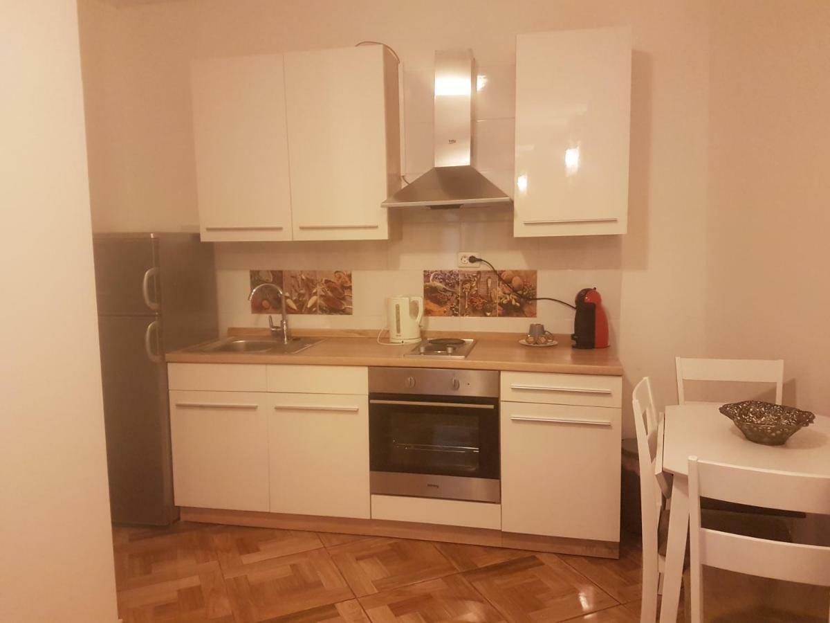 Studio Apartman Via Šibenik Buitenkant foto
