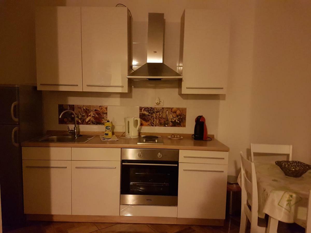 Studio Apartman Via Šibenik Buitenkant foto